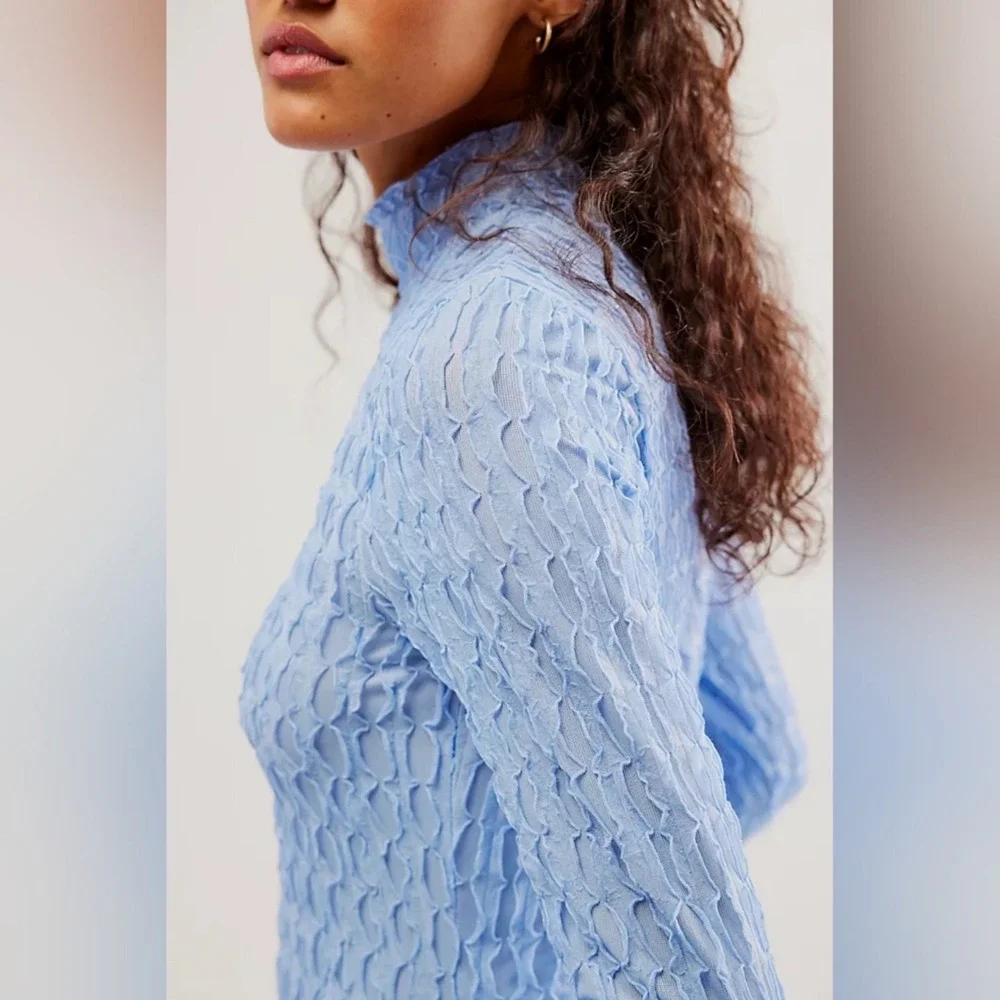 Free People Party Favor Bodysuit Top Breezy Blue Textured Mock Neck XL NEW